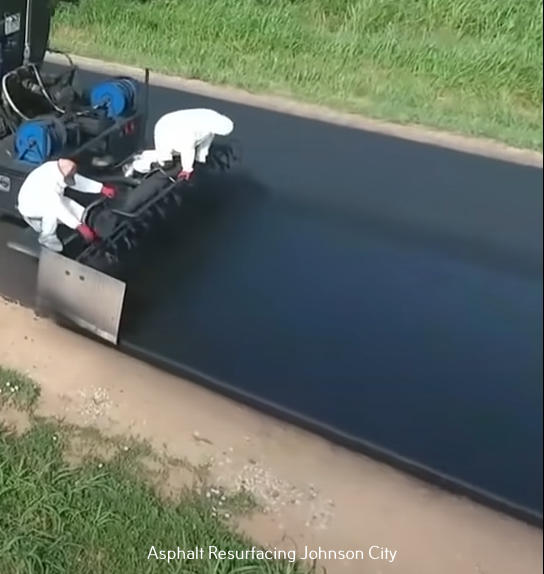 Johnson City Paving Contractor Outlines Signs That Indicate a Driveway Needs Repair Johnson City Paving Contractor Outlines Signs That Indicate a Driveway Needs Repair