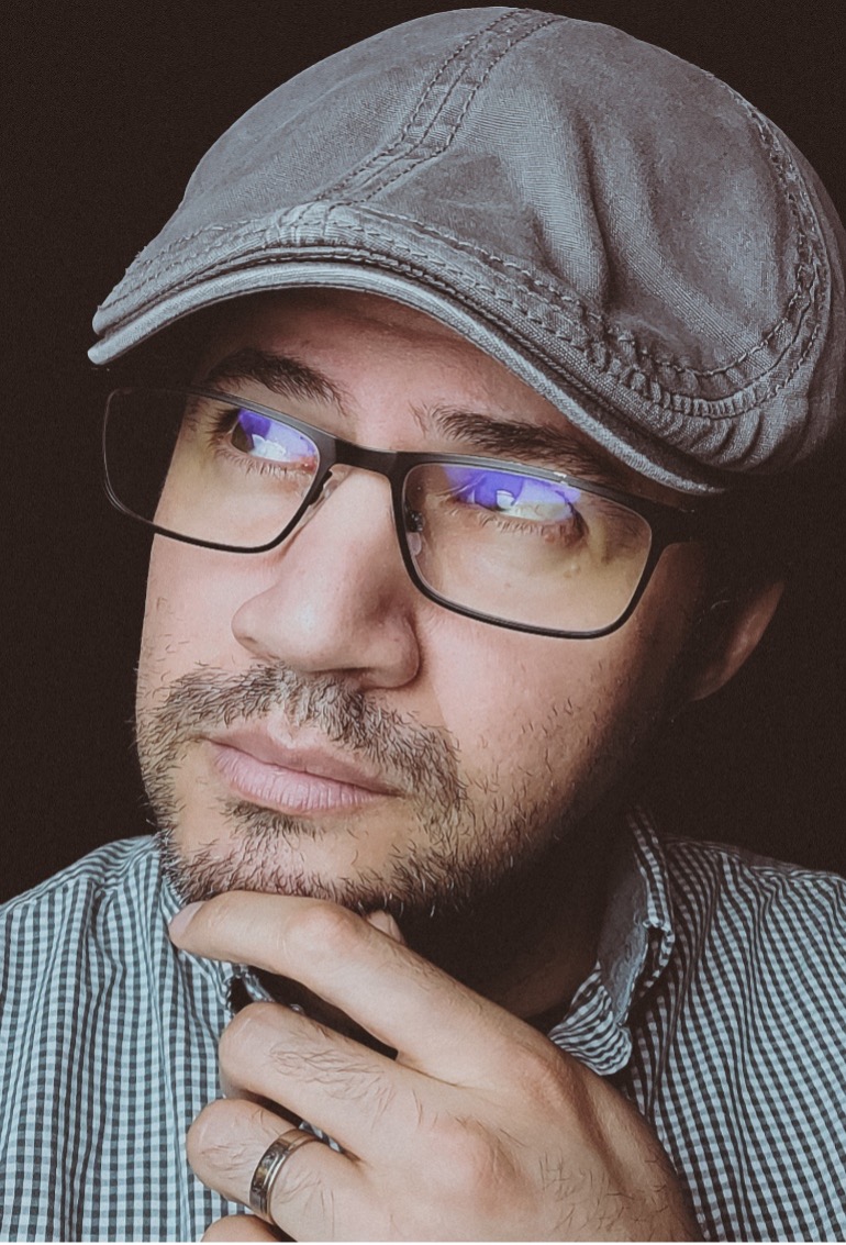 Thiago Desouza selected as Top Creative Director of the Year by IAOTP Thiago Desouza selected as Top Creative Director of the Year by IAOTP