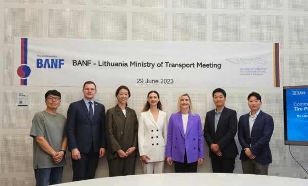 Susisiekimo viceministras susitiko su BANF, pirmaujančia išmaniųjų padangų jutiklių technologijų gamintoja