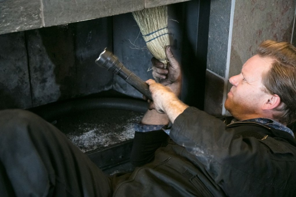 Thorough Chimney Care for Lakewood AR Chimney Pros Leads the Way