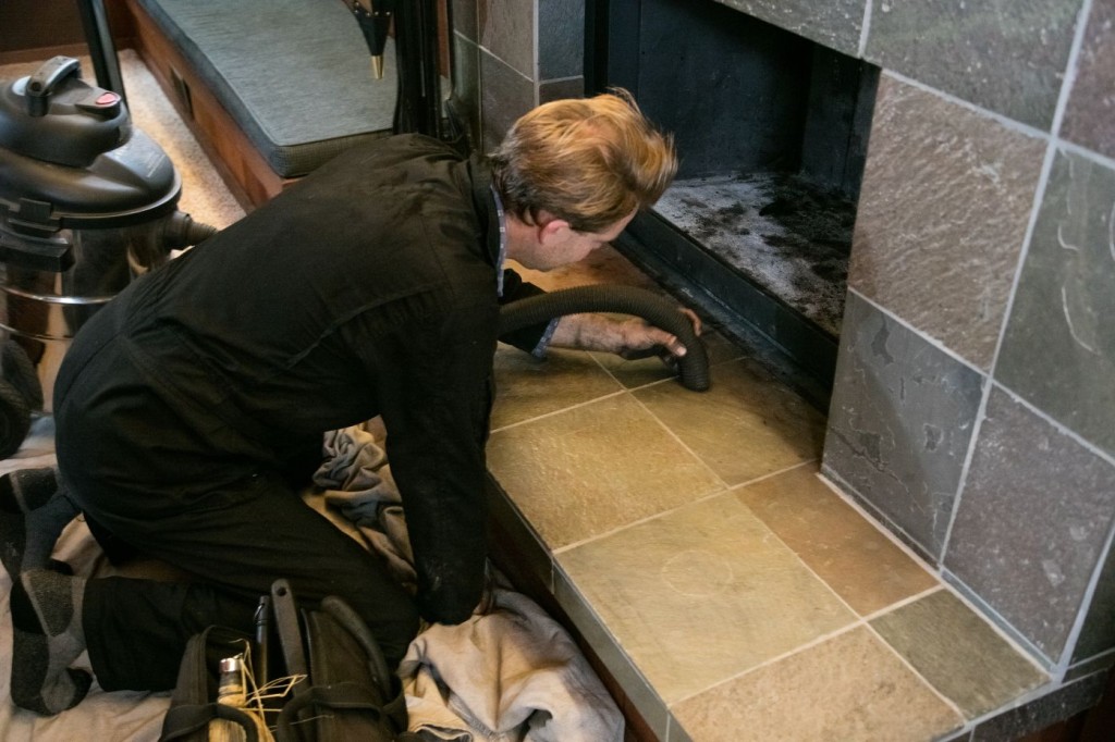 Thorough Chimney Care for Lakewood AR Chimney Pros Leads the Way