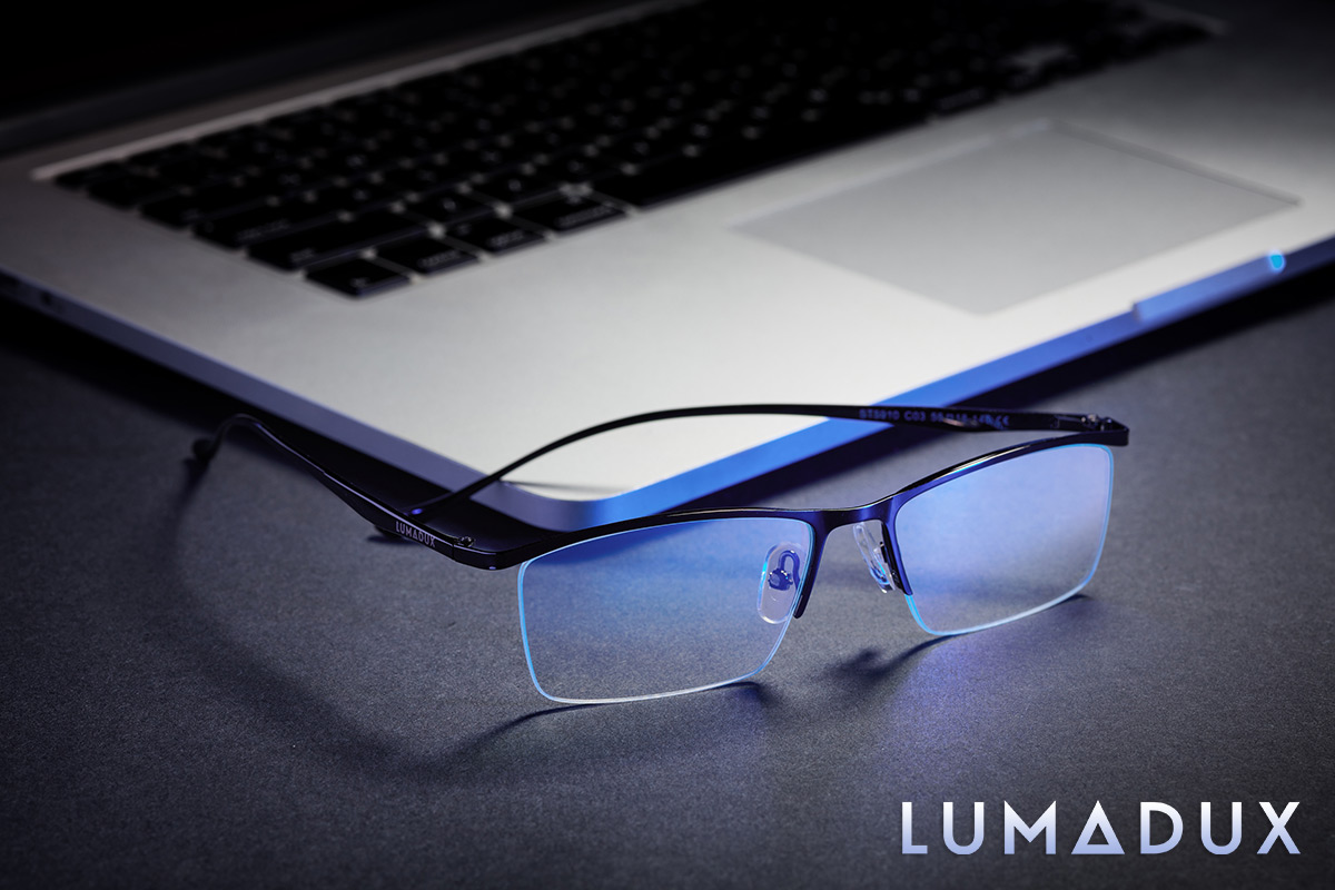 Lumadux Helps Professionals Combat Effects of Blue Light with Advanced Filtering Technology Lenses