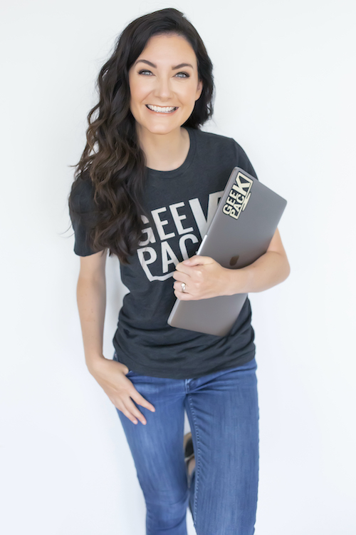 GeekPack® Announces Partnership with Dress for Success Denver