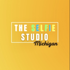 The Selfie Studio Michigan Offers Stunning Backgrounds and Themes for an Ultimate Selfie Experience