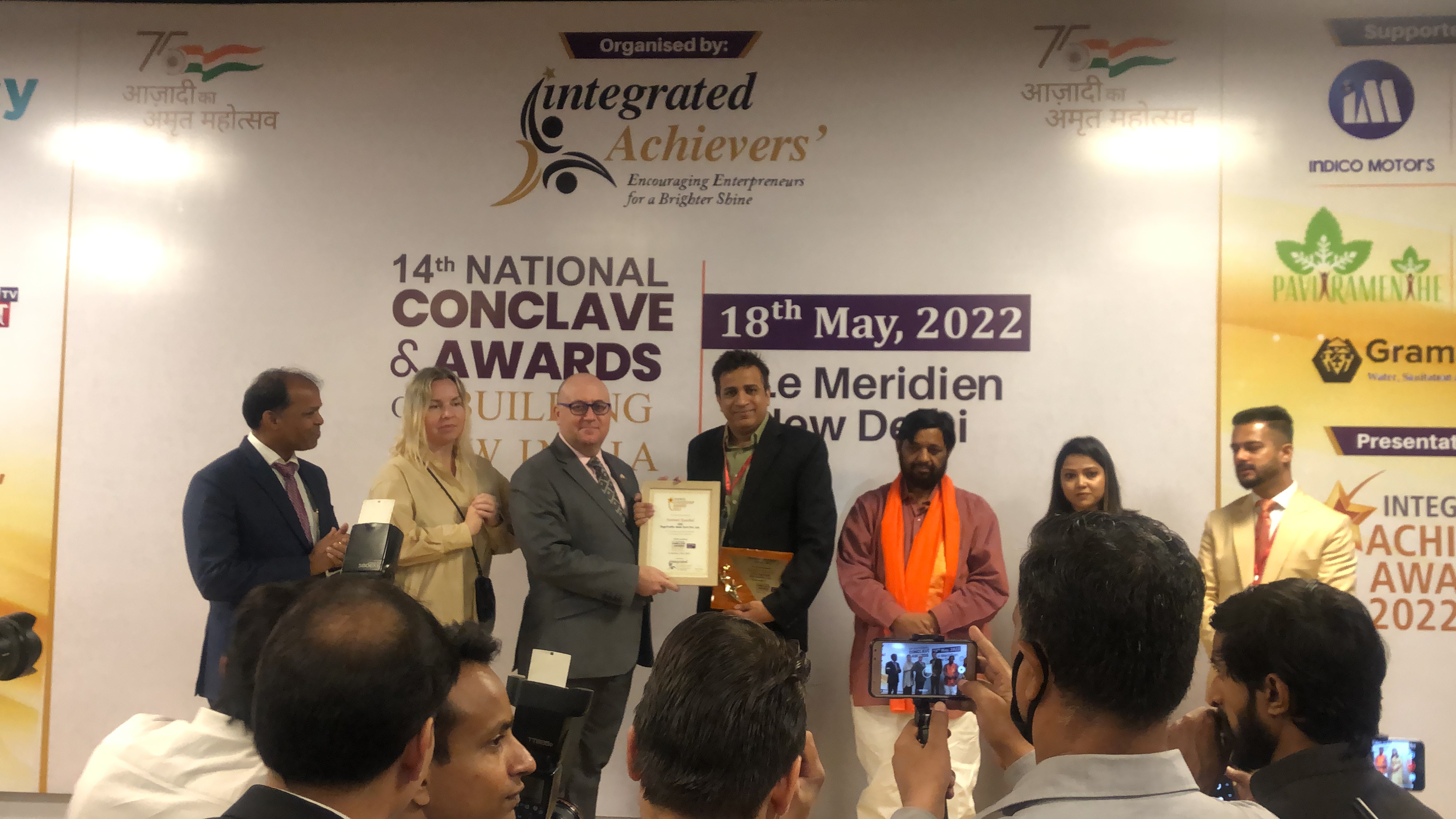 PageTraffic CEO Navneet Kaushal Receives Business Leadership Award 2022