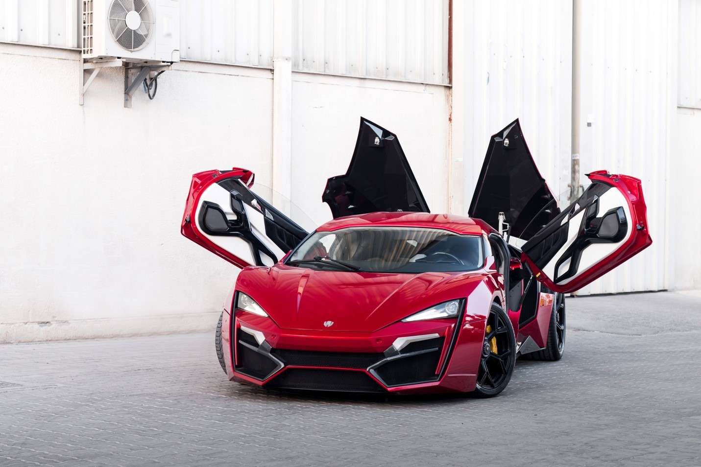 W Motors Ventures into the Metaverse to Create an Immersive Experience Around Their Hypercars