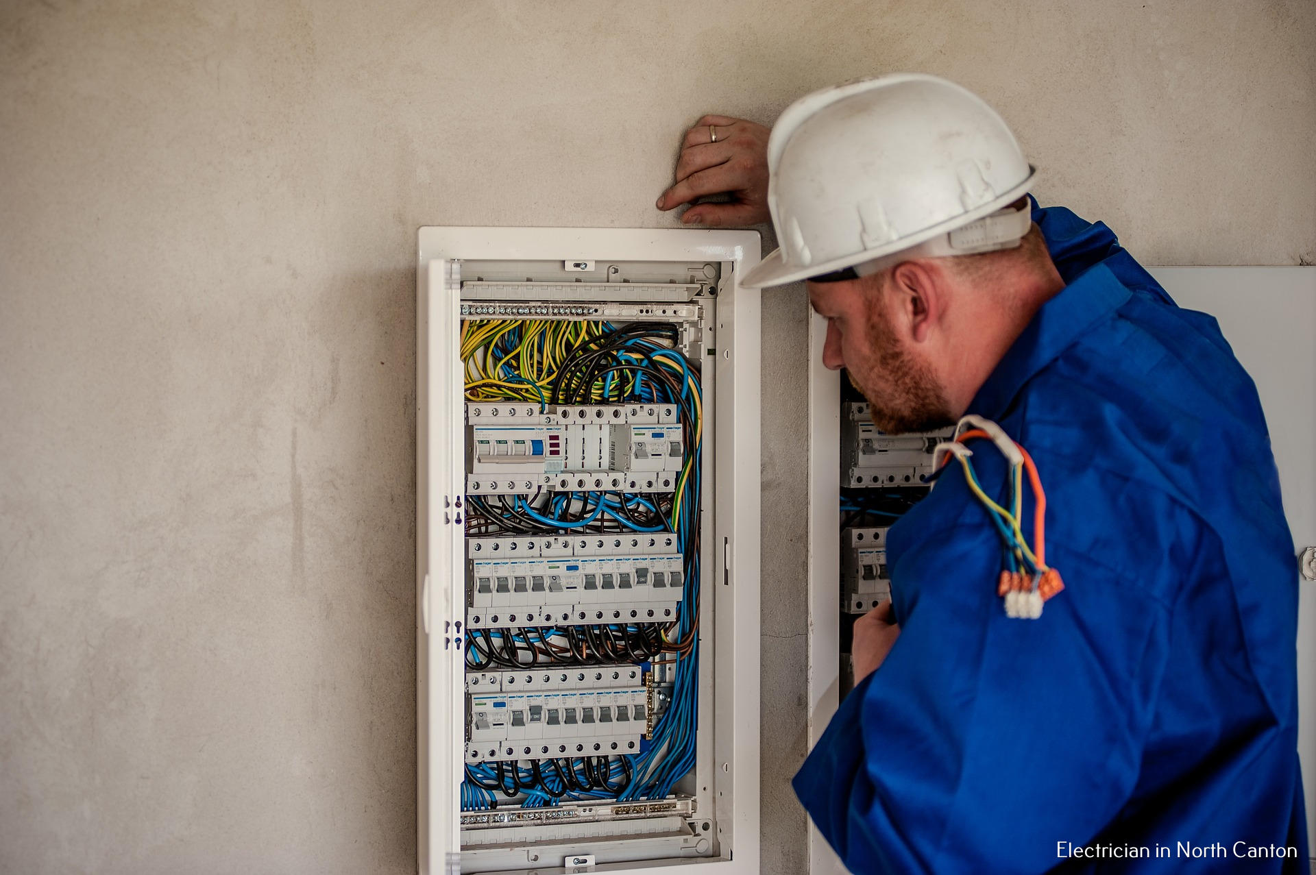 Entirewire Electrician Shares Signs to Hire an Electrician