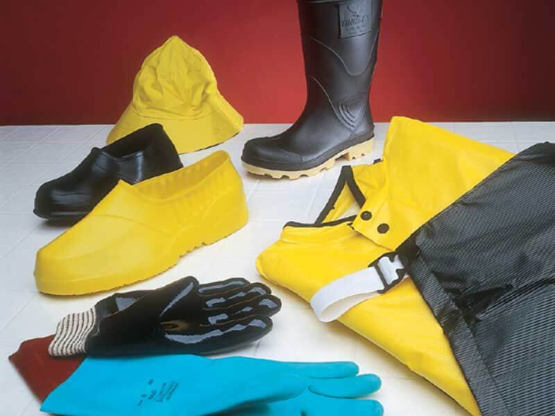 The Importance of Protective Clothing and Footwear in the Industrial Sector
