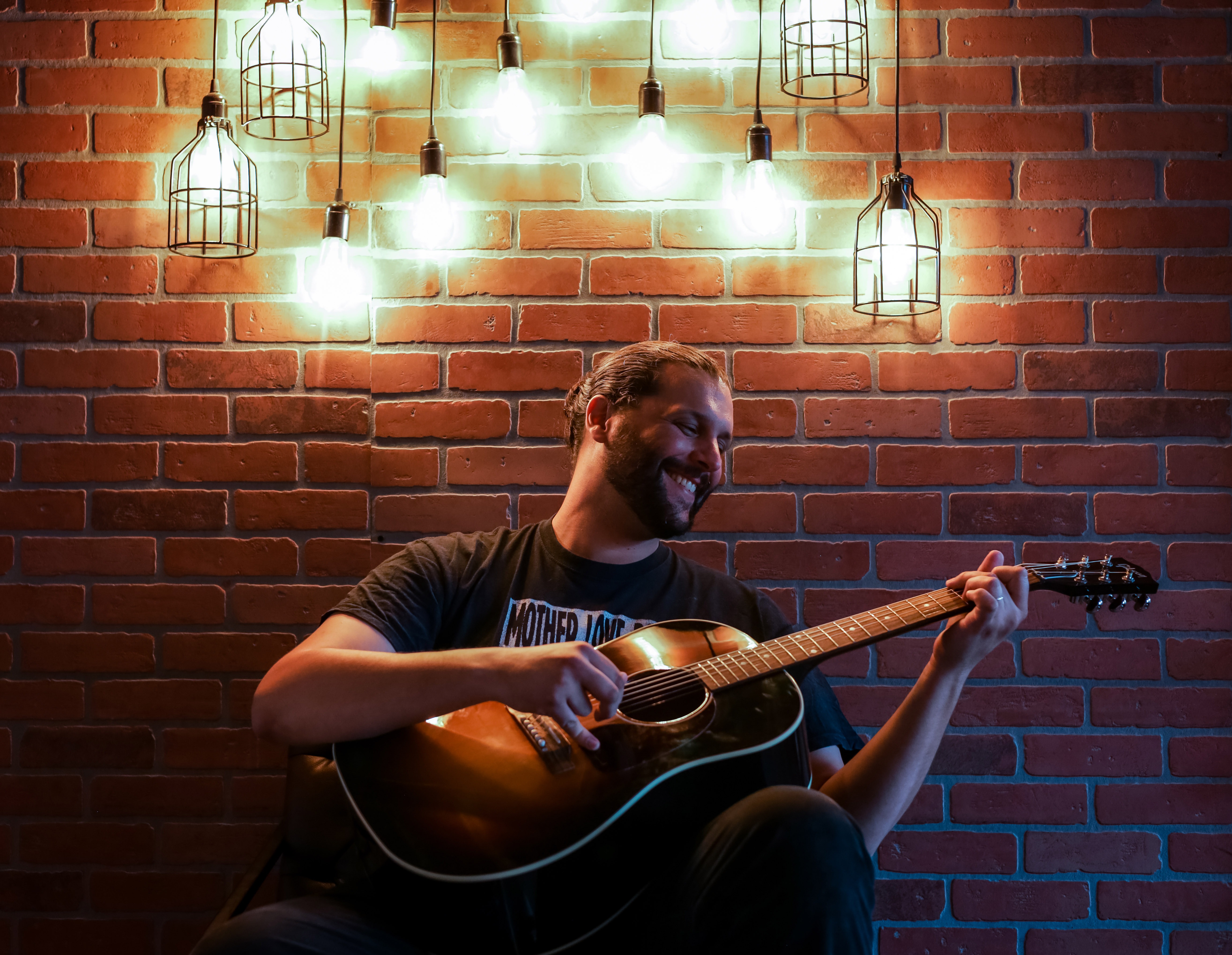 Dreamy And Melodic Vocals: Ryan Townsend Releases A Hit New Single That Syncs With The Hearts And Minds Of The Masses.