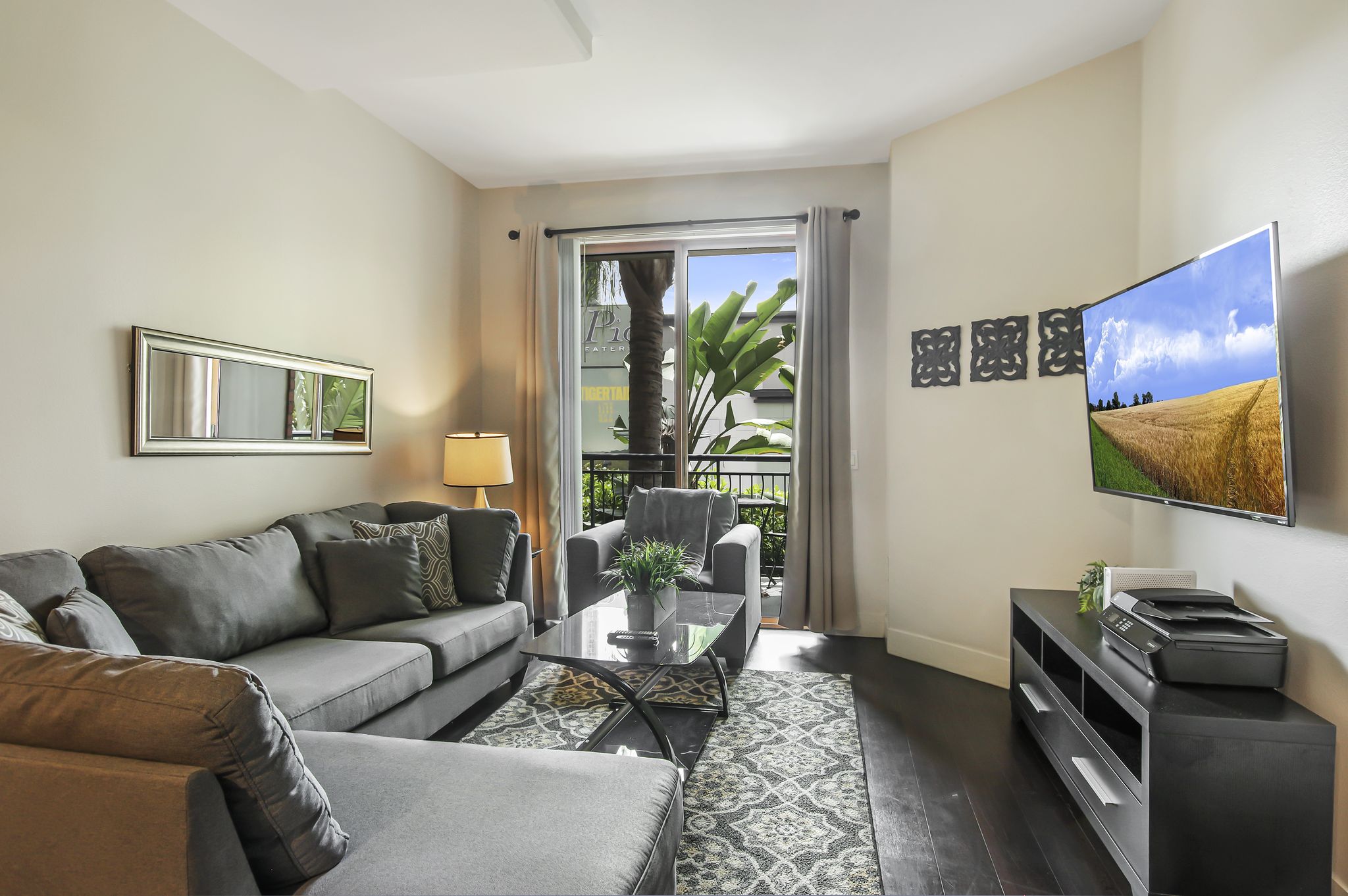 Bedford Corporate Housing Offers Fully-Furnished Short-Term Apartments in Los Angeles